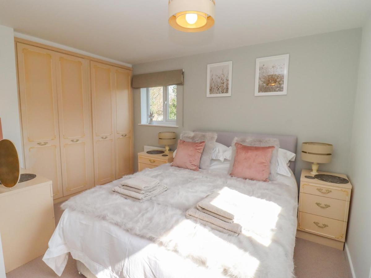 Villa Robellen Corner Banbury Esterno foto